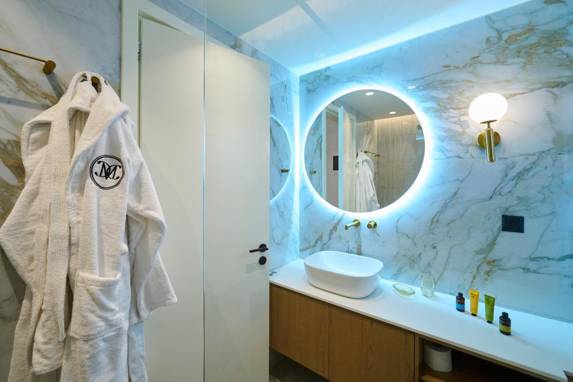 Monarco Executive Rooms Rhodes City Exteriör bild