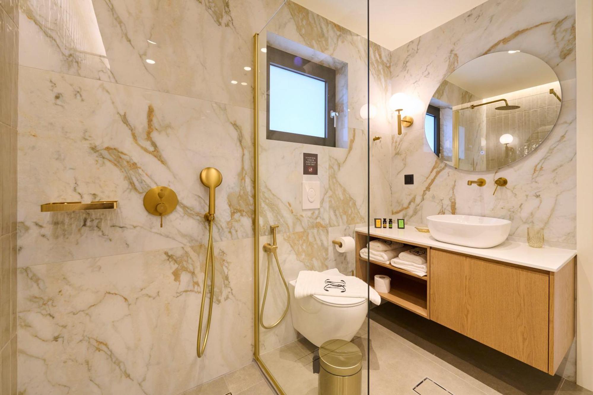 Monarco Executive Rooms Rhodes City Exteriör bild