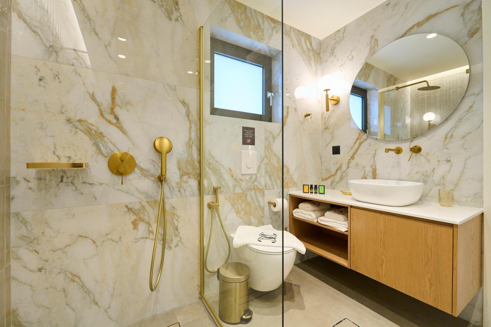 Monarco Executive Rooms Rhodes City Exteriör bild