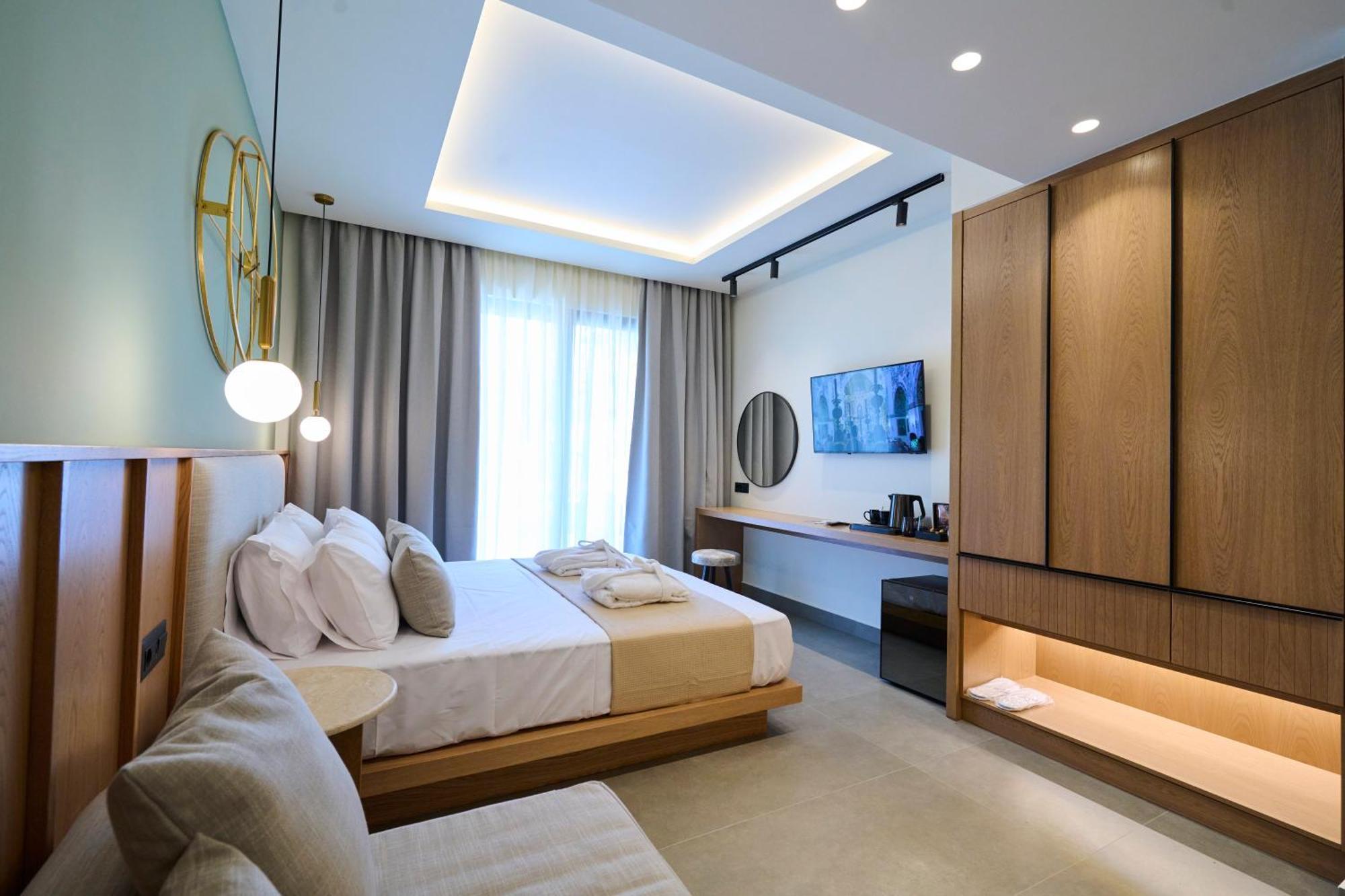 Monarco Executive Rooms Rhodes City Exteriör bild